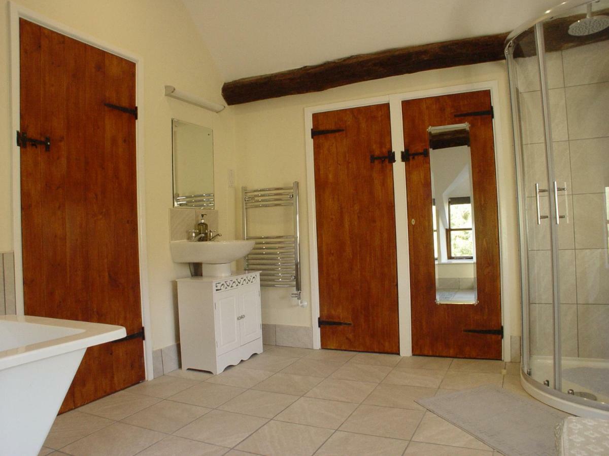 Glencoed B&B Рексъм Екстериор снимка