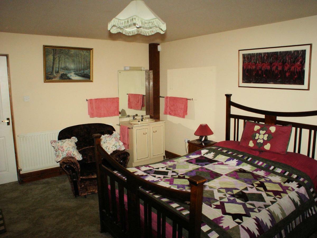 Glencoed B&B Рексъм Екстериор снимка